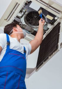 Serviço de Ar Condicionado em Florianópolis | Assistência Técnica Perto de Mim servico-de-ar-condicionado.jpg(1)